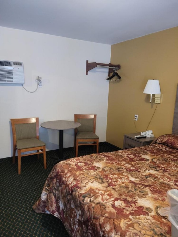 Seneca Clipper Inn image 12